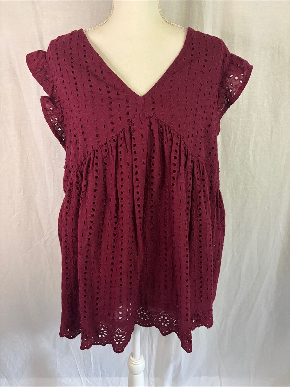 entro Burgundy Eyelet V-Neck Boho Cottagecore Blouse